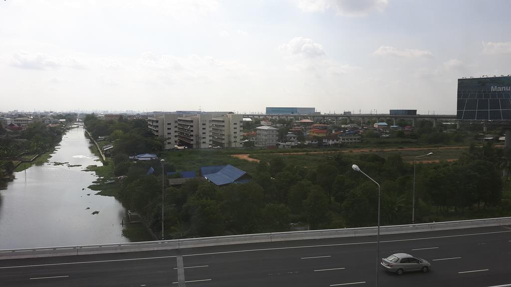B4 Romklao-Ladkrabang Apartment กรุงเทพมหานคร ภายนอก รูปภาพ